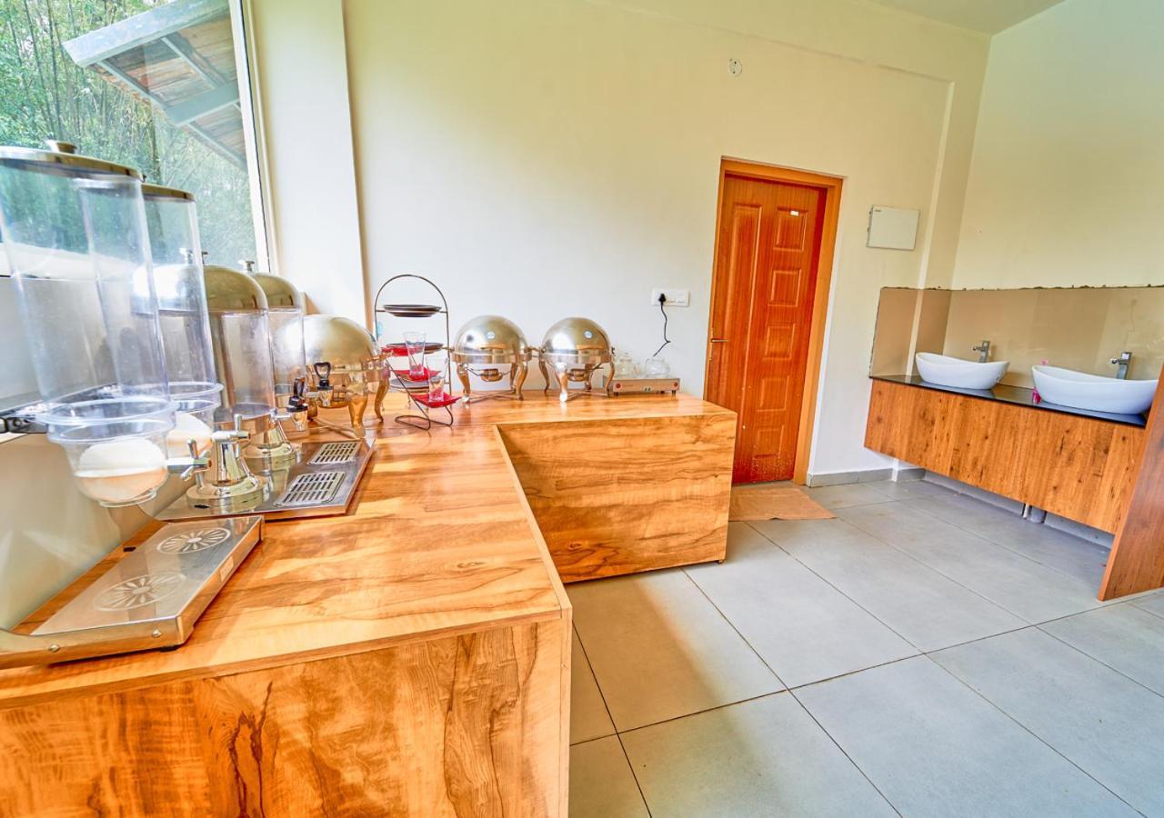 Glen Castle Vagamon Pool Resort By Voye Homes Zewnętrze zdjęcie