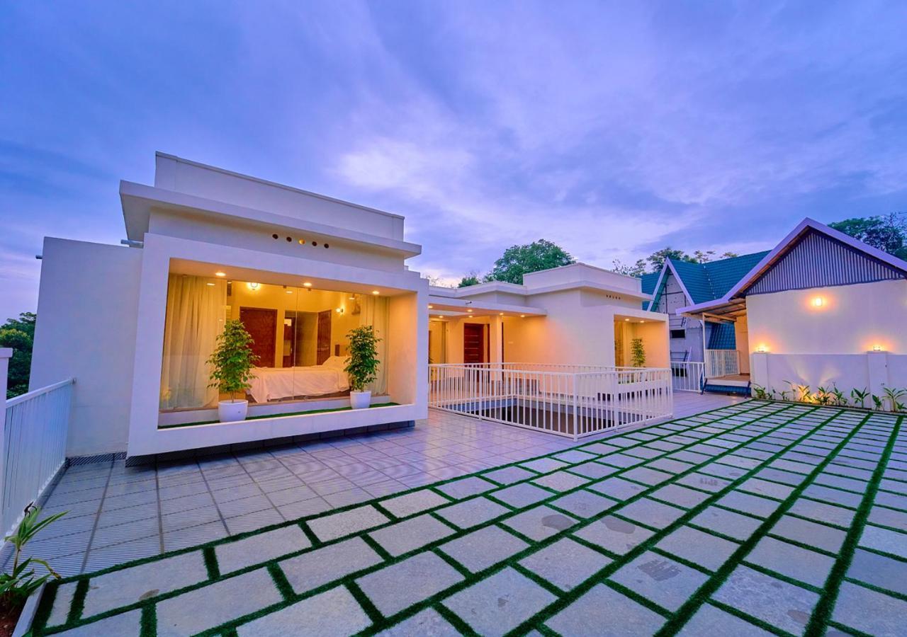 Glen Castle Vagamon Pool Resort By Voye Homes Zewnętrze zdjęcie
