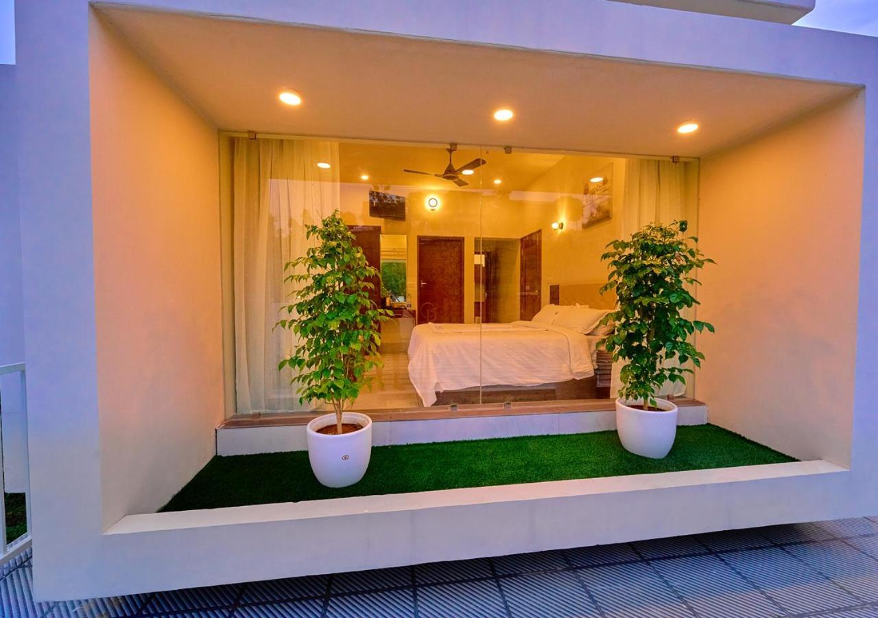 Glen Castle Vagamon Pool Resort By Voye Homes Zewnętrze zdjęcie