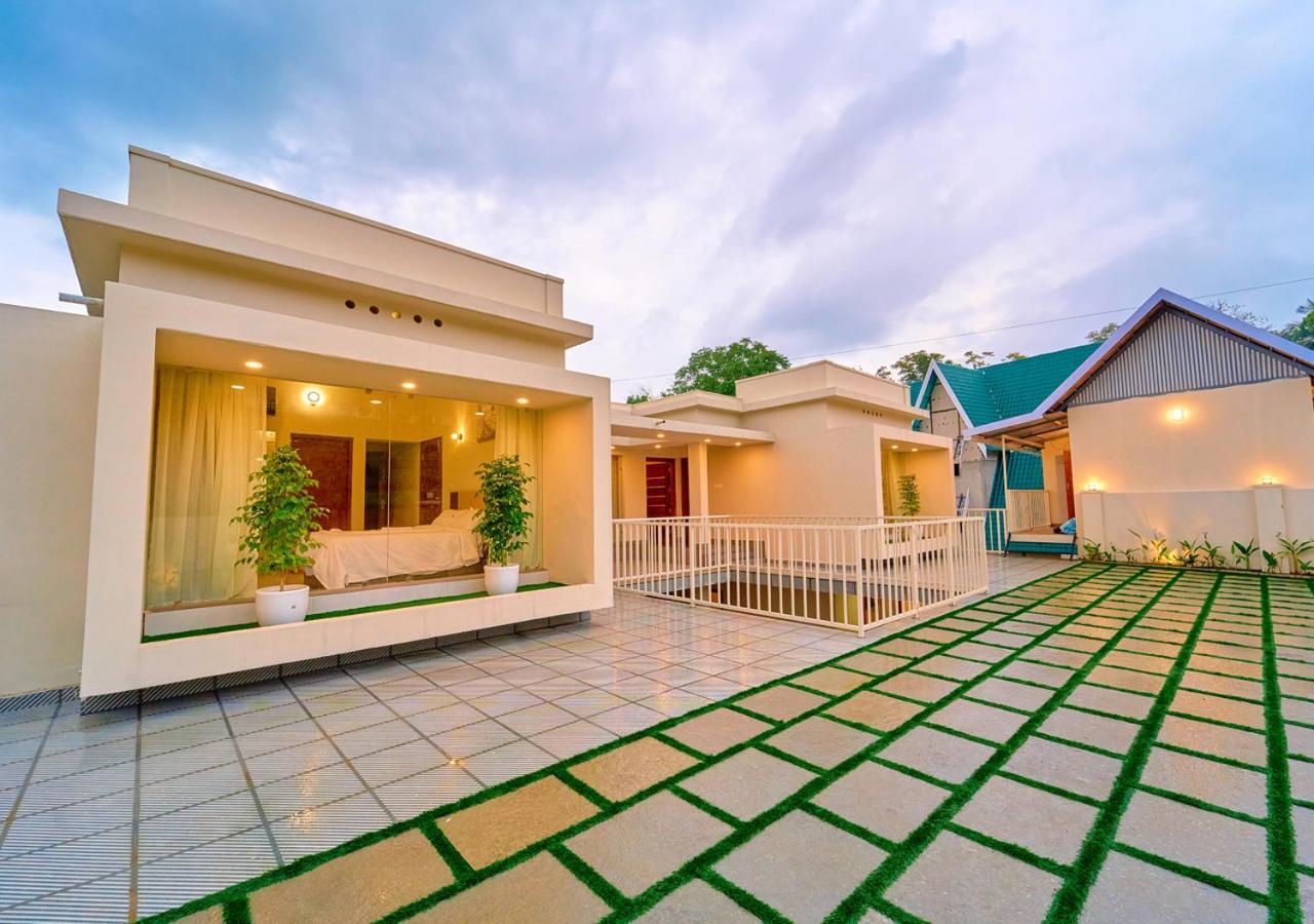 Glen Castle Vagamon Pool Resort By Voye Homes Zewnętrze zdjęcie