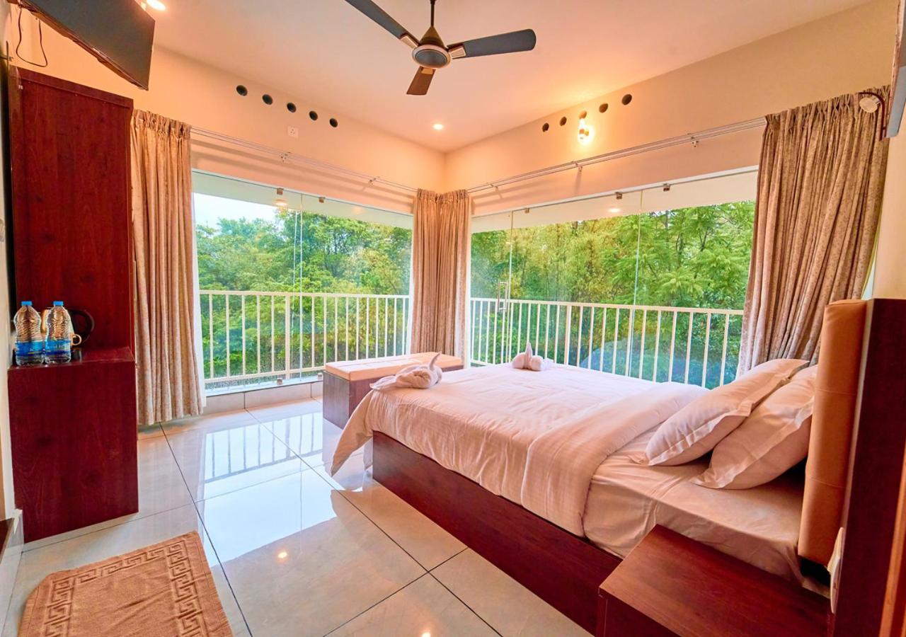 Glen Castle Vagamon Pool Resort By Voye Homes Zewnętrze zdjęcie